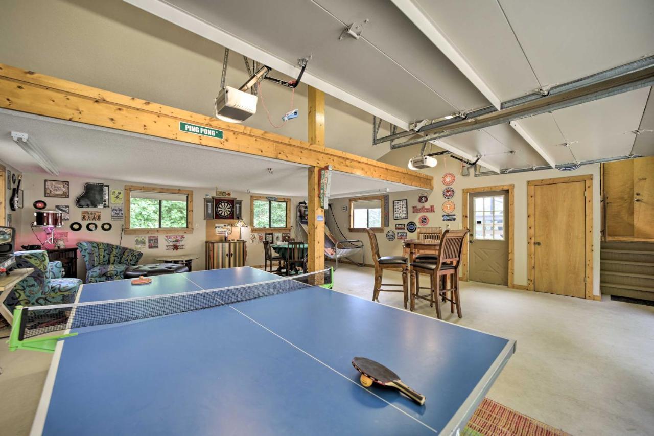 Vibrant Bryson City Home With Mtn Views And Deck! Bagian luar foto
