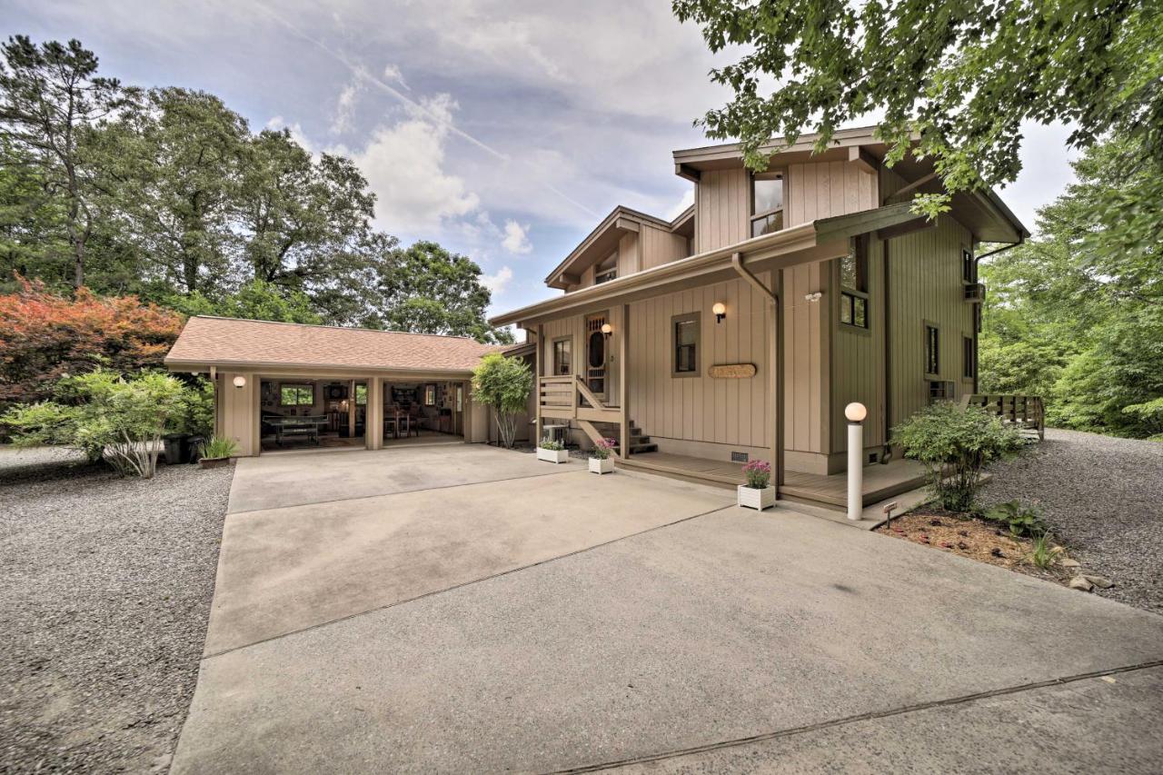Vibrant Bryson City Home With Mtn Views And Deck! Bagian luar foto